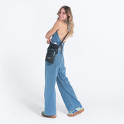 Sherpani Izzie Waterbottle Crossbody - Chromatic