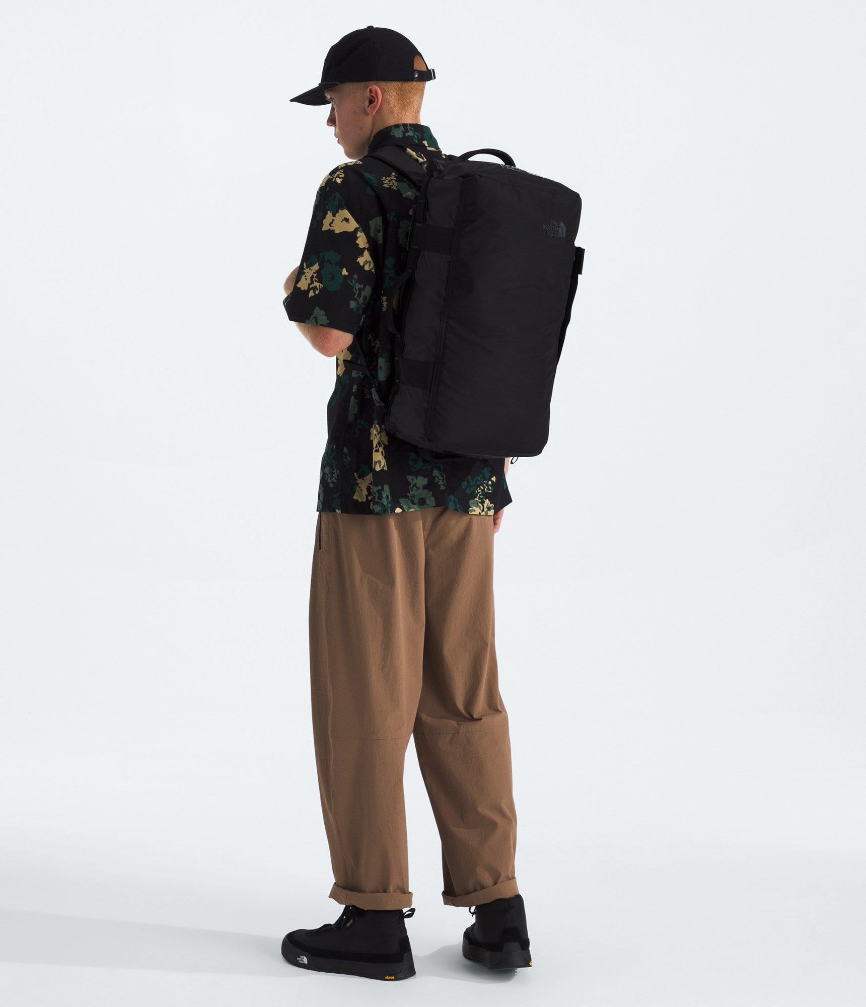 The Northface Base Camp Voyager Duffel—32L -TNF Black/Asphalt Grey