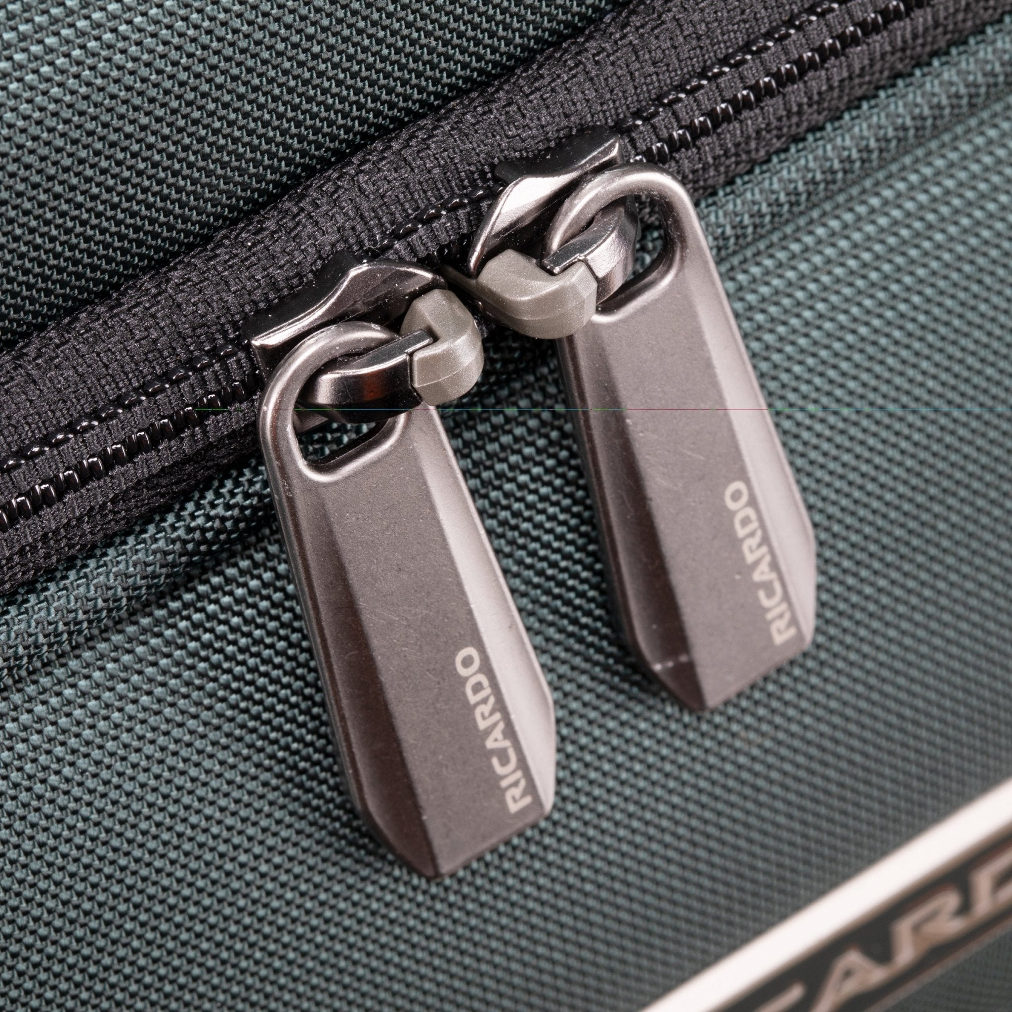 Ricardo Beverly Hills Montecito 3.0 Softside Medium Check In - Hunter Green