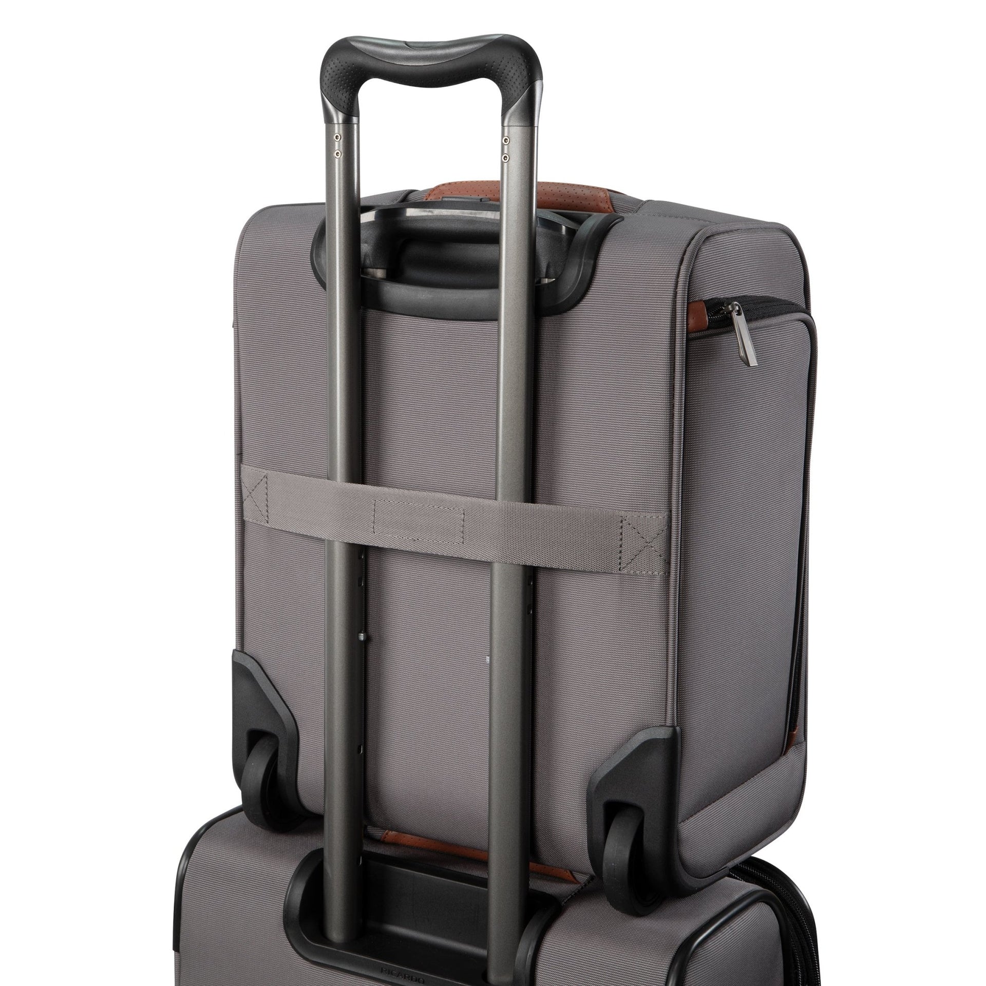 Ricardo Beverly Hills Montecito 3.0 Softside 16" USB - Graphite