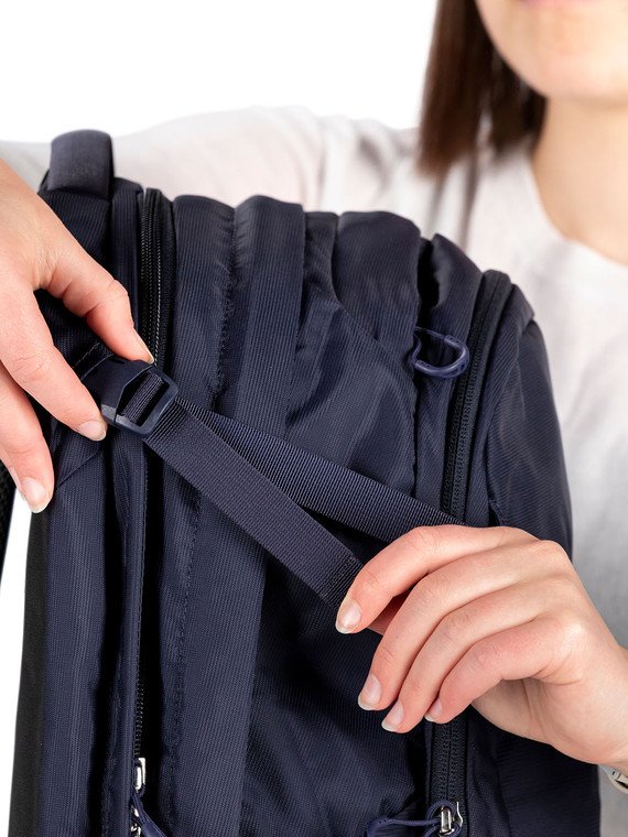 nova_f19_detail5_juneberrypurple