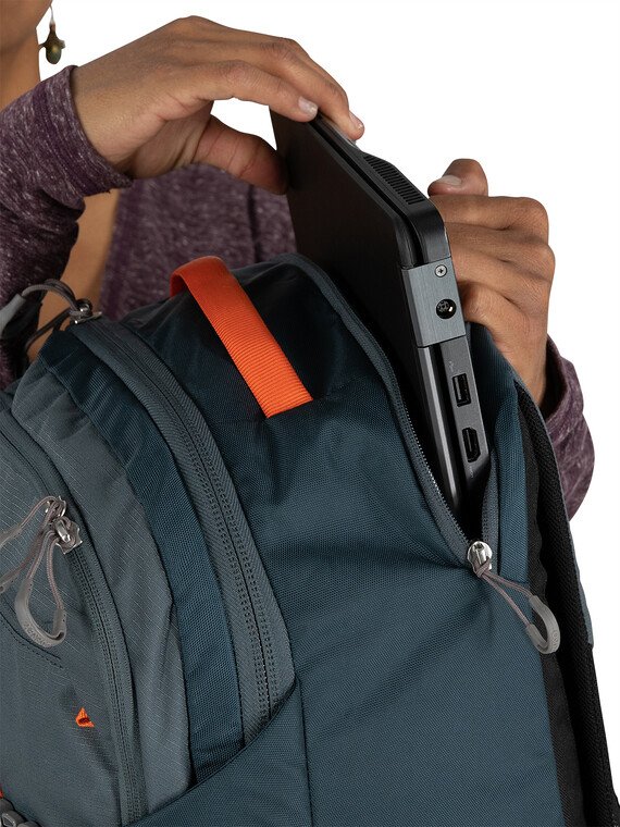 proxima_s22_detail7_tungstengreymutedspaceblue