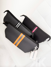 s422289610377800829_p147_i7_w605