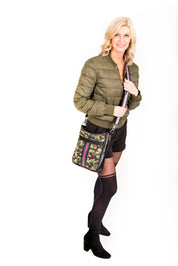 s422289610377800829_p245_i7_w2560