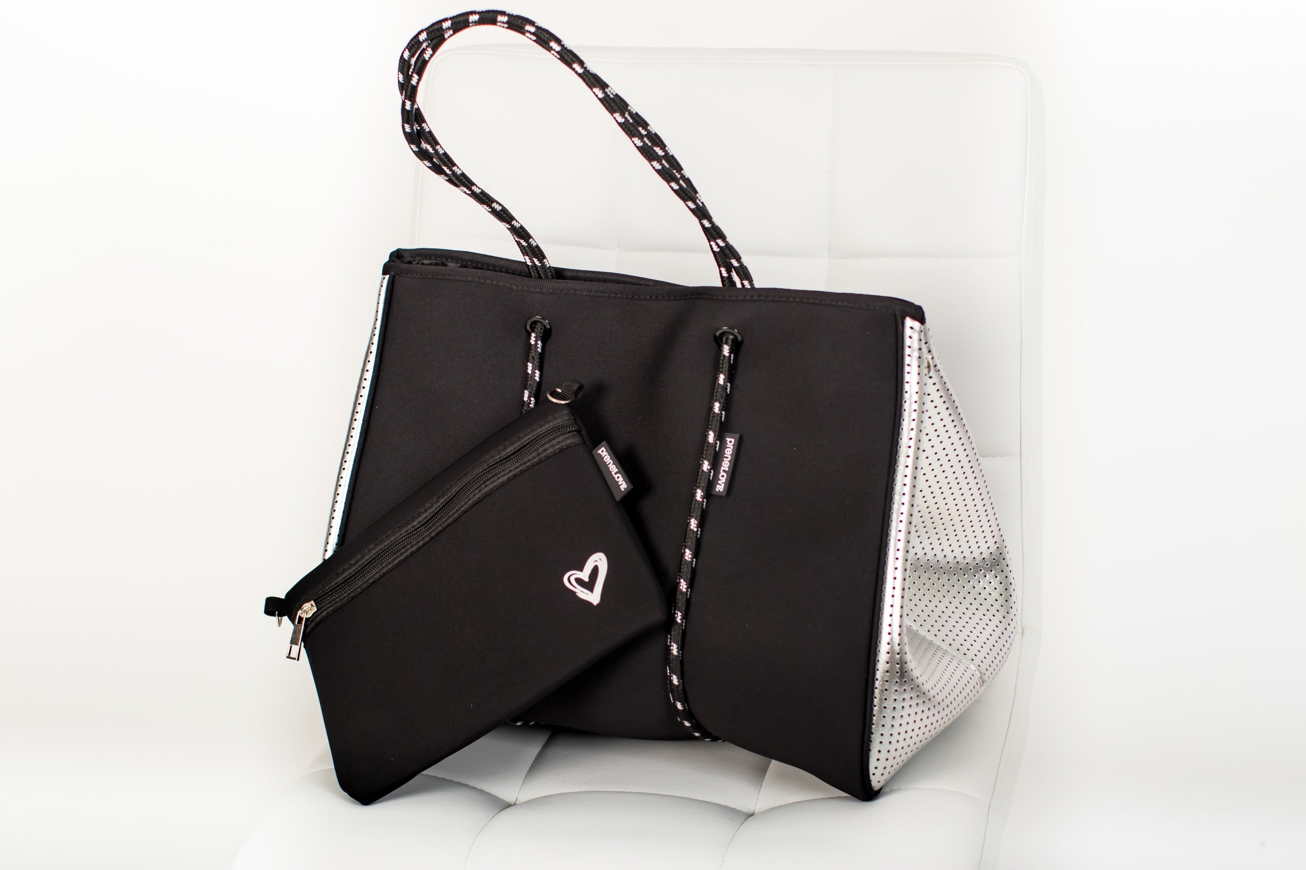 s422289610377800829_p27_i6_w2560