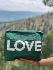 shimmer-evergreen-mountain-travel-pack_7619a9dc-b168-4c7f-a42d-8f12bf6280f9_900x