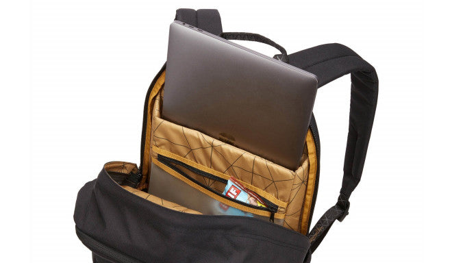 thule-backpack-exeo-tcam-8116-black-3204322 (3)